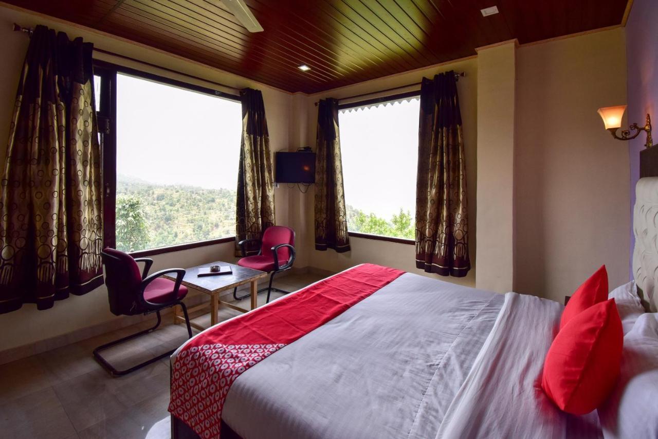 Oyo 43476 Vatika Resort Шимла Экстерьер фото