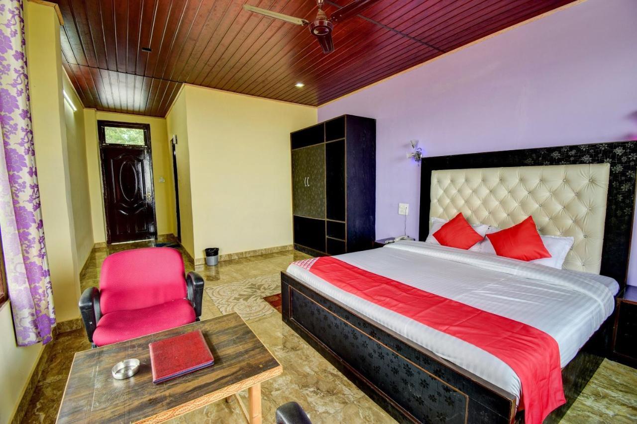 Oyo 43476 Vatika Resort Шимла Экстерьер фото