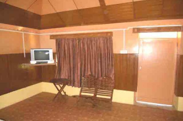 Oyo 43476 Vatika Resort Шимла Номер фото