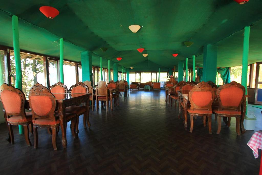 Oyo 43476 Vatika Resort Шимла Экстерьер фото